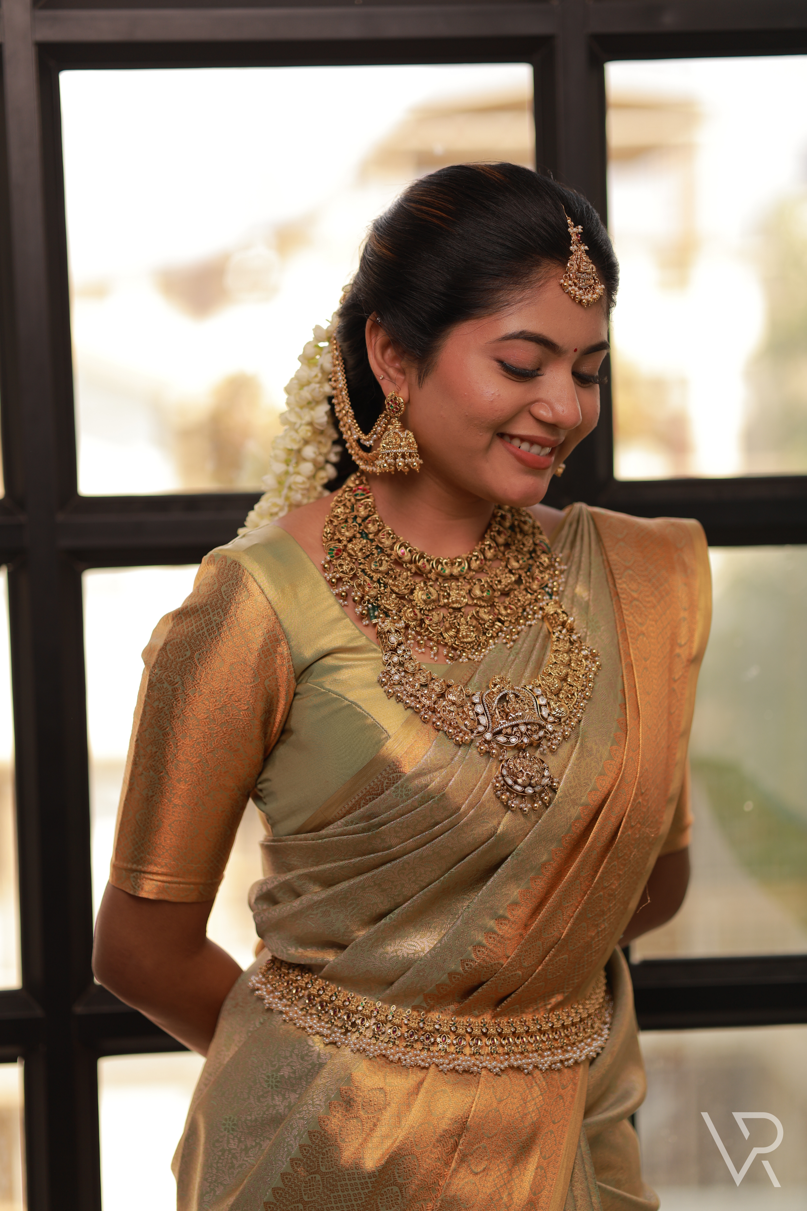 Timeless wedding photography moment